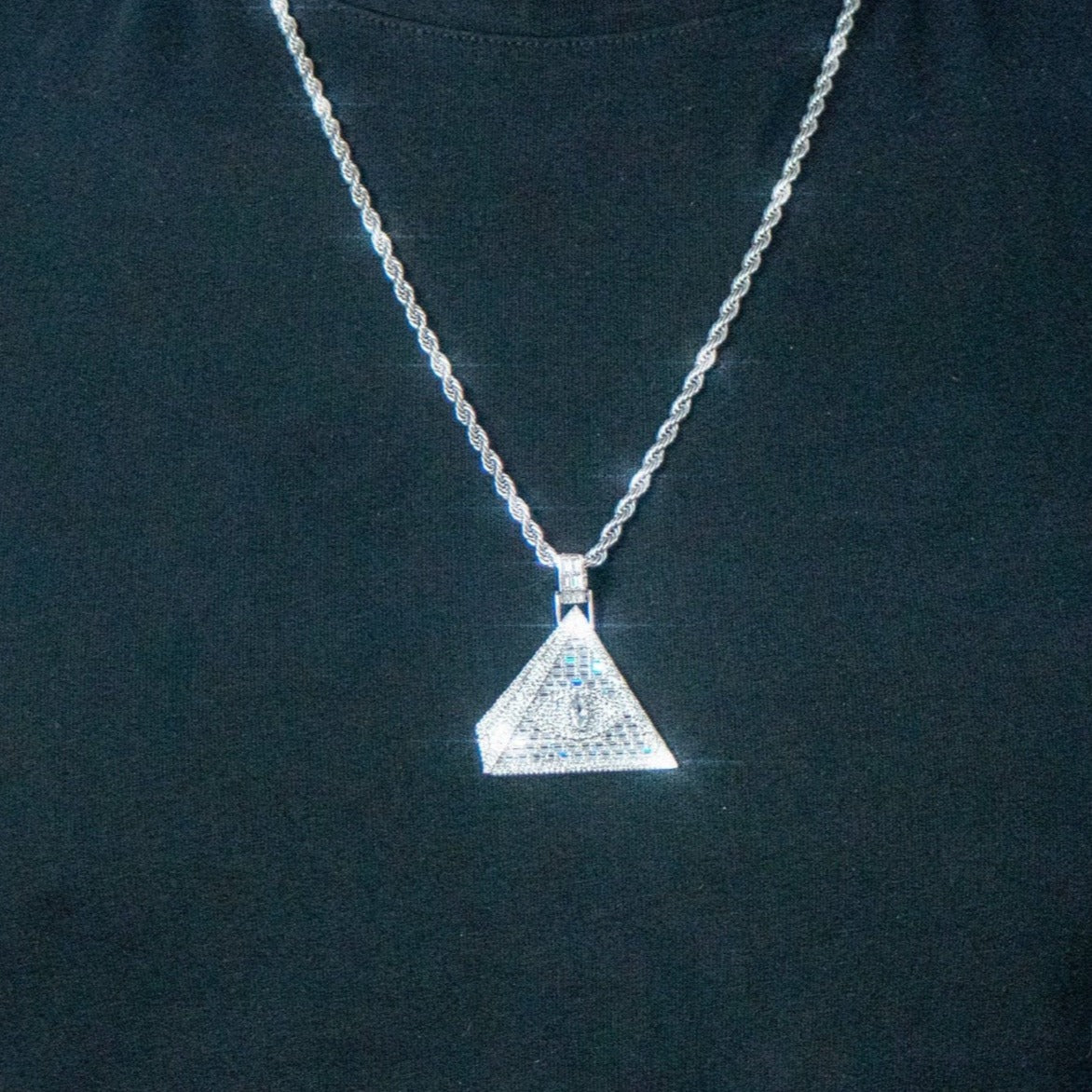 Colgante Illuminati Oro Blanco