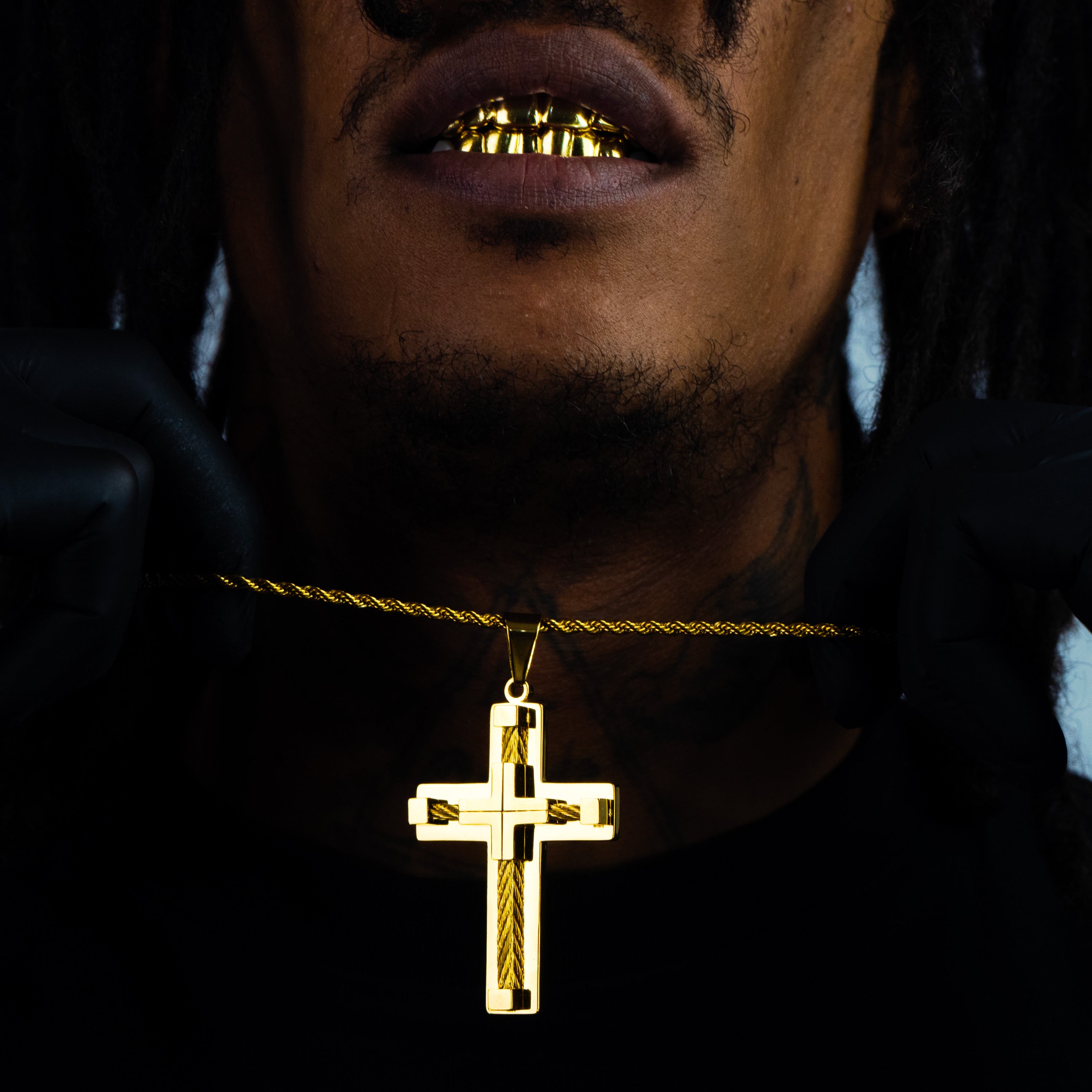 Colgante Cruz Rope Oro 18K