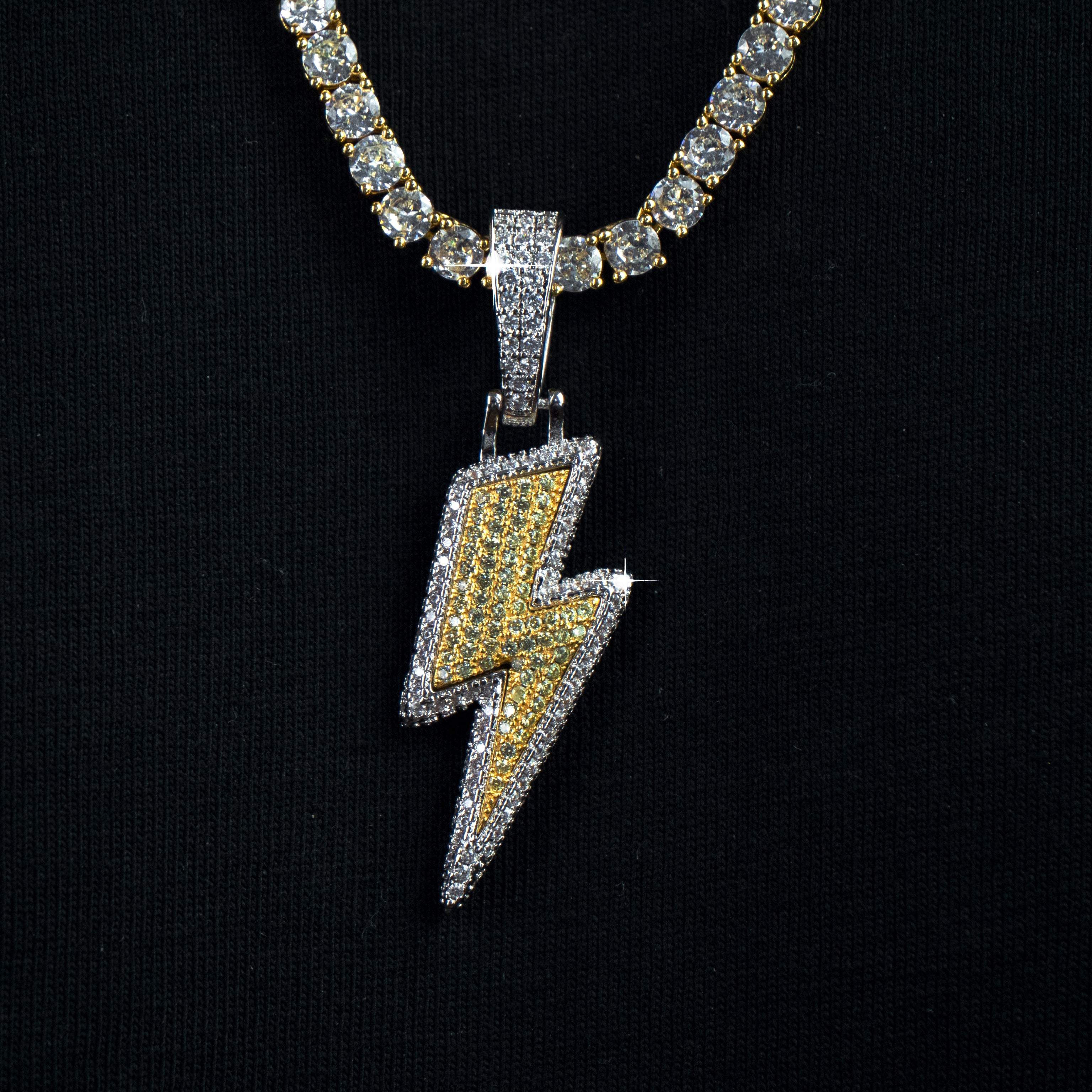 Colgante Rayo Oro 18K