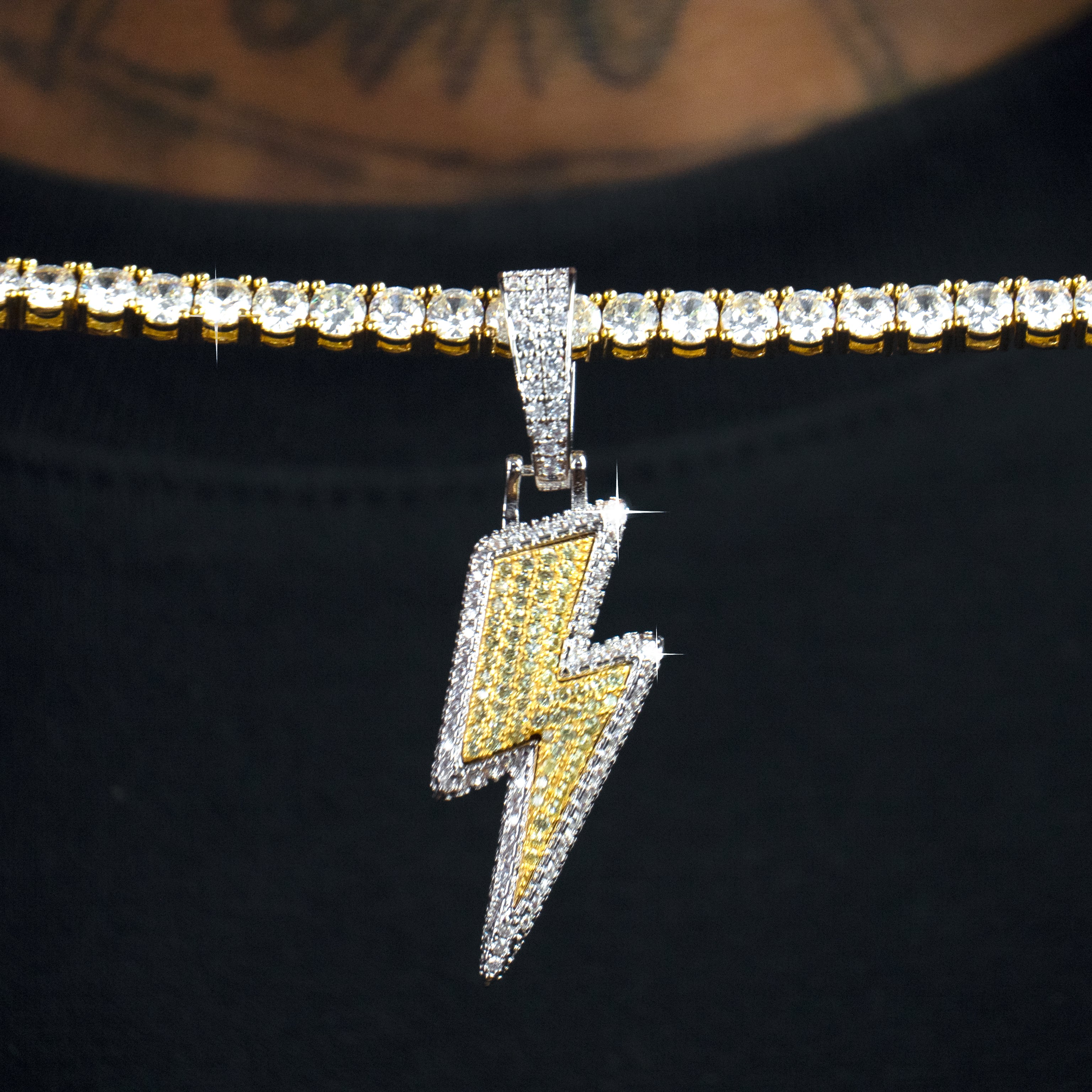 Colgante Rayo Oro 18K