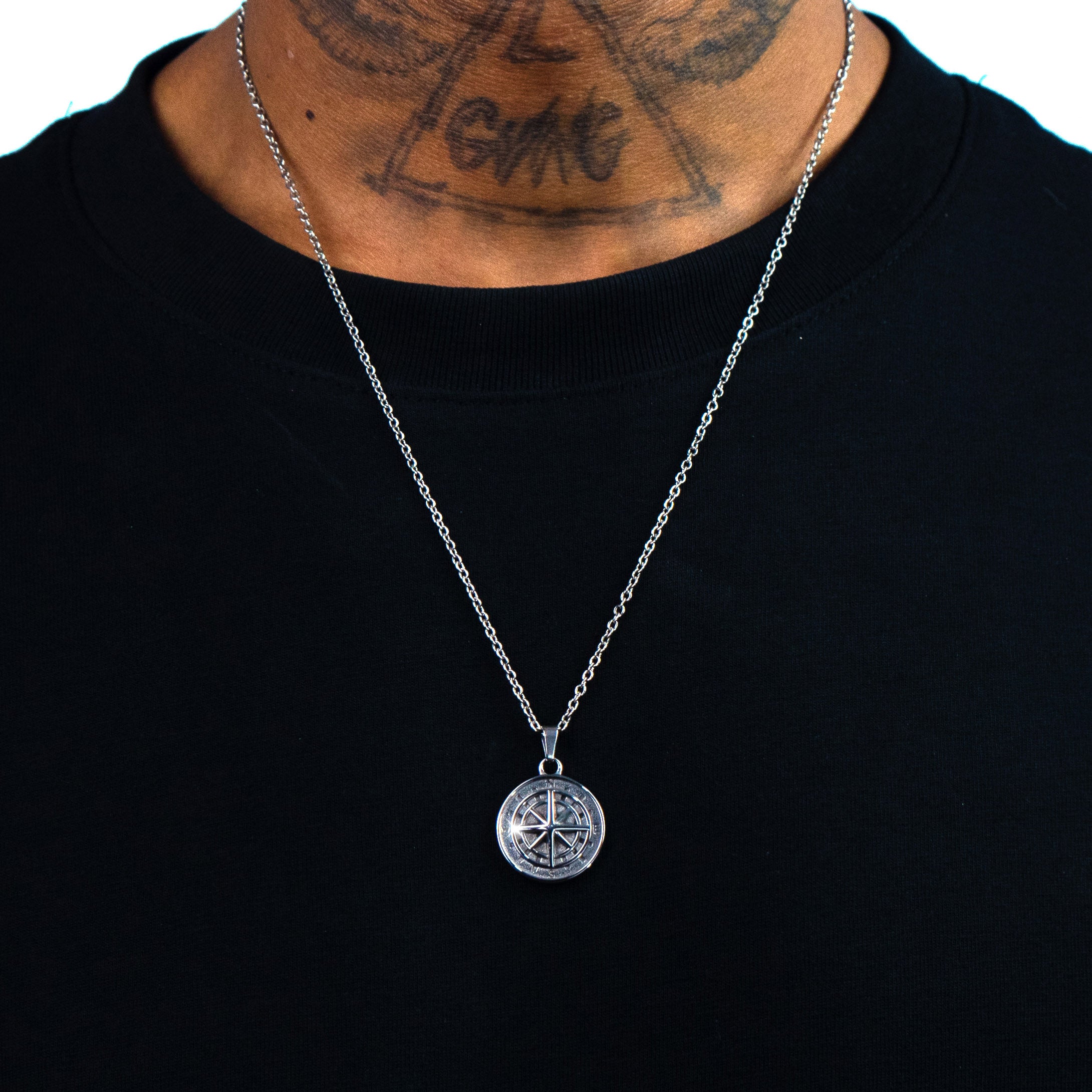 Colgante Brújula Oro Blanco
