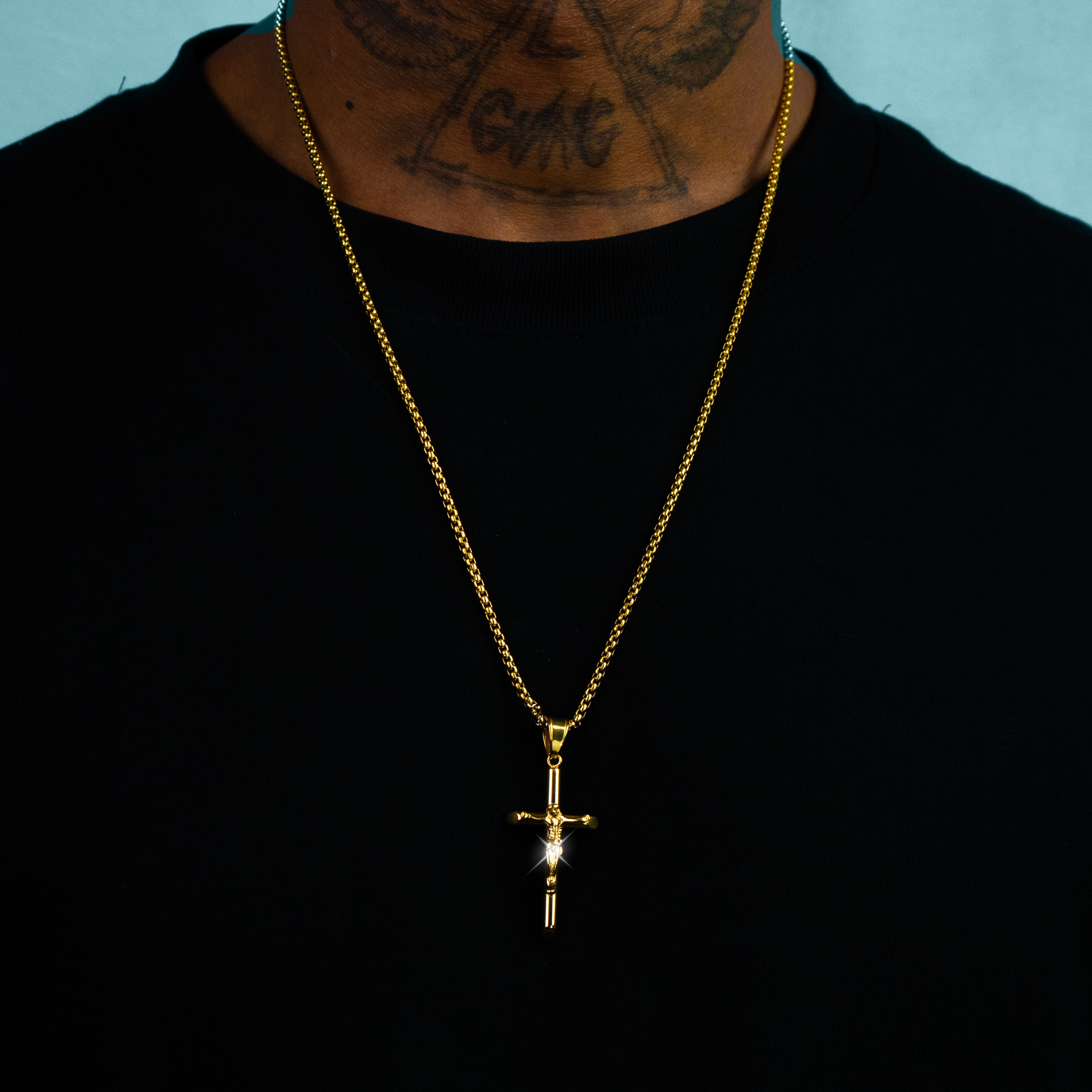 Colgante Crucificado Oro 18K