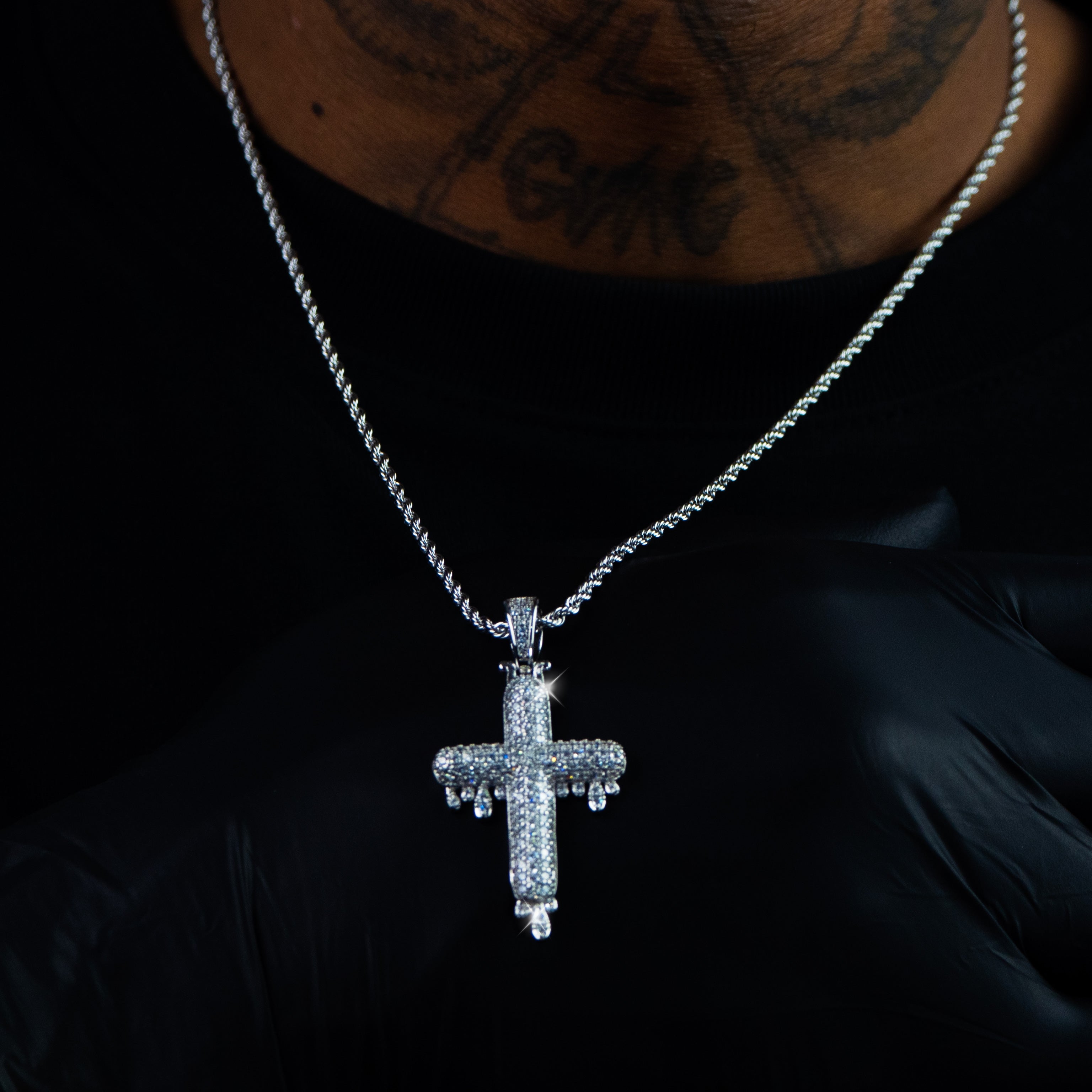 Colgante Cruz Drip Oro Blanco