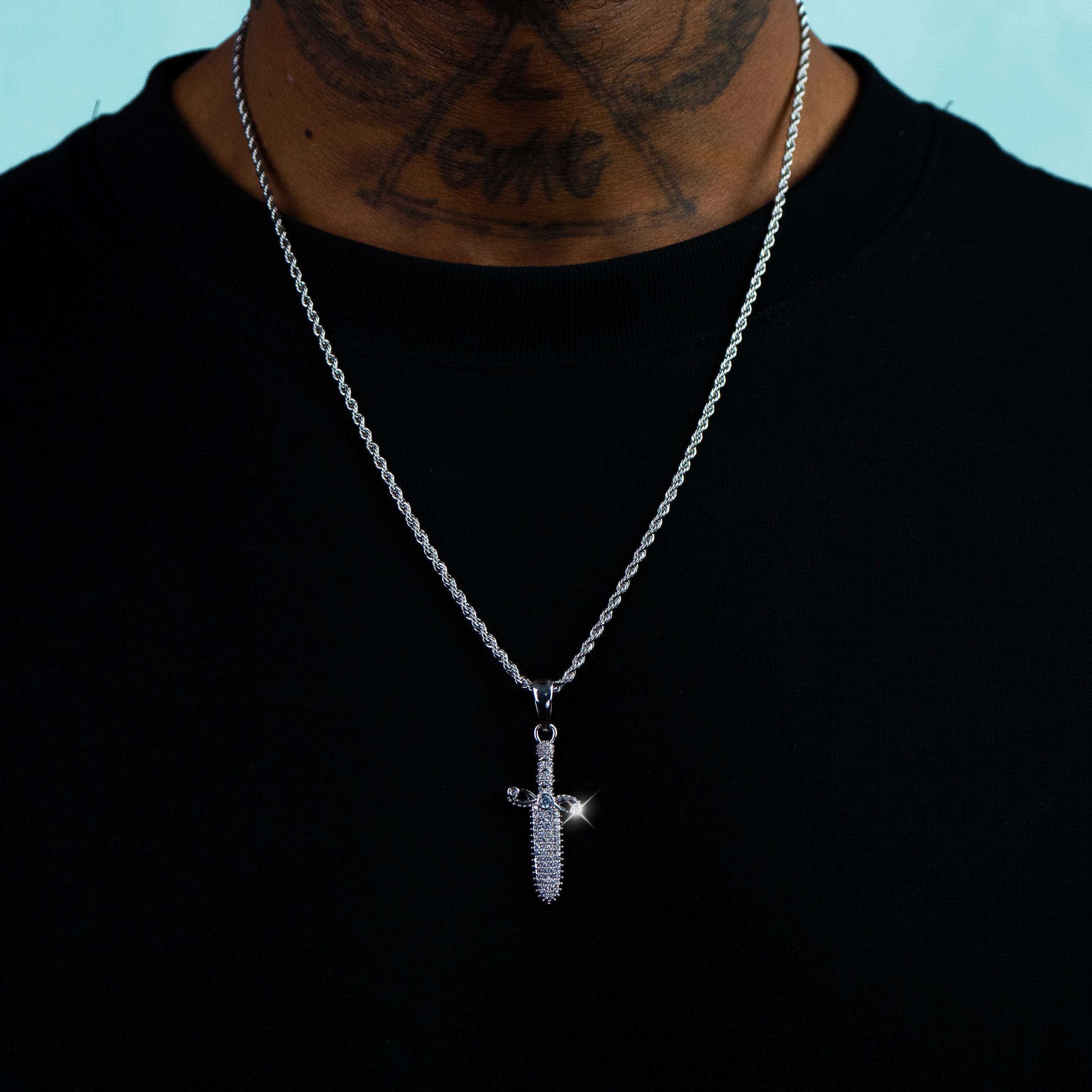 Colgante Cuchillo Oro Blanco