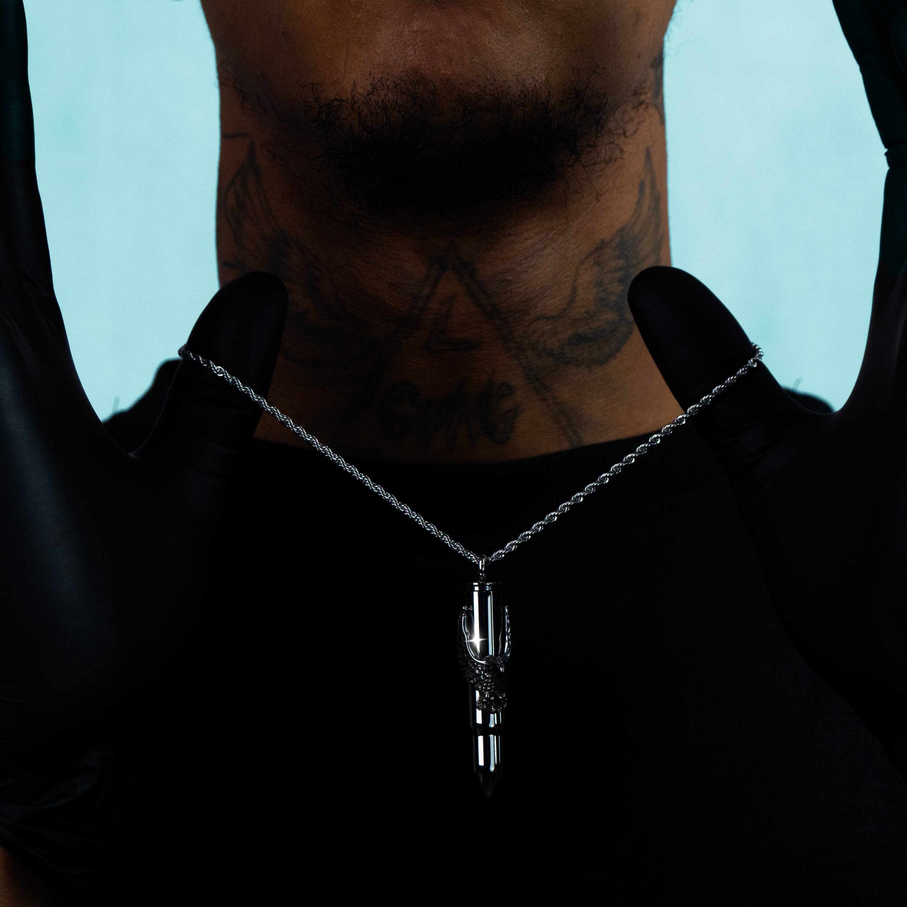 Colgante Bala con Águila Oro Blanco