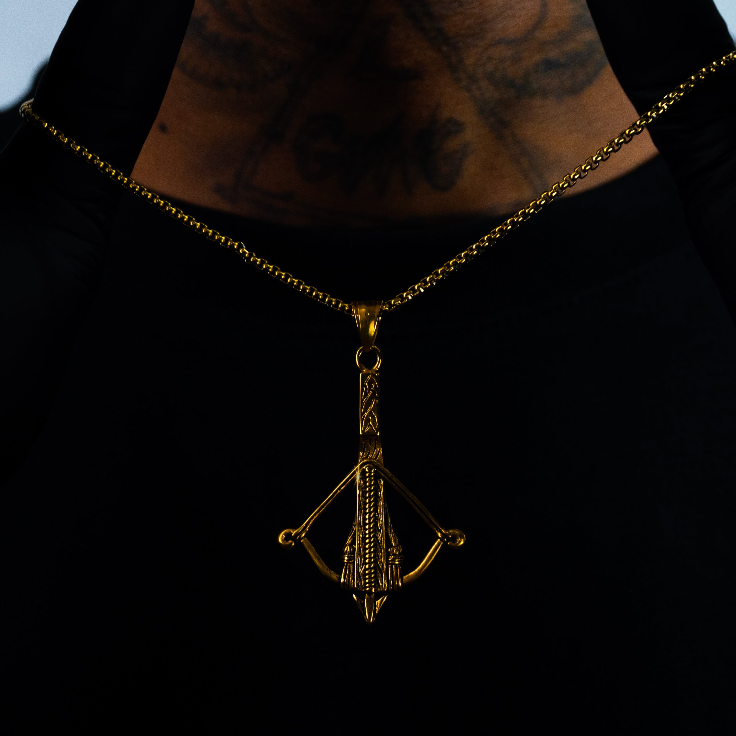 Colgante Ballesta Oro 18K