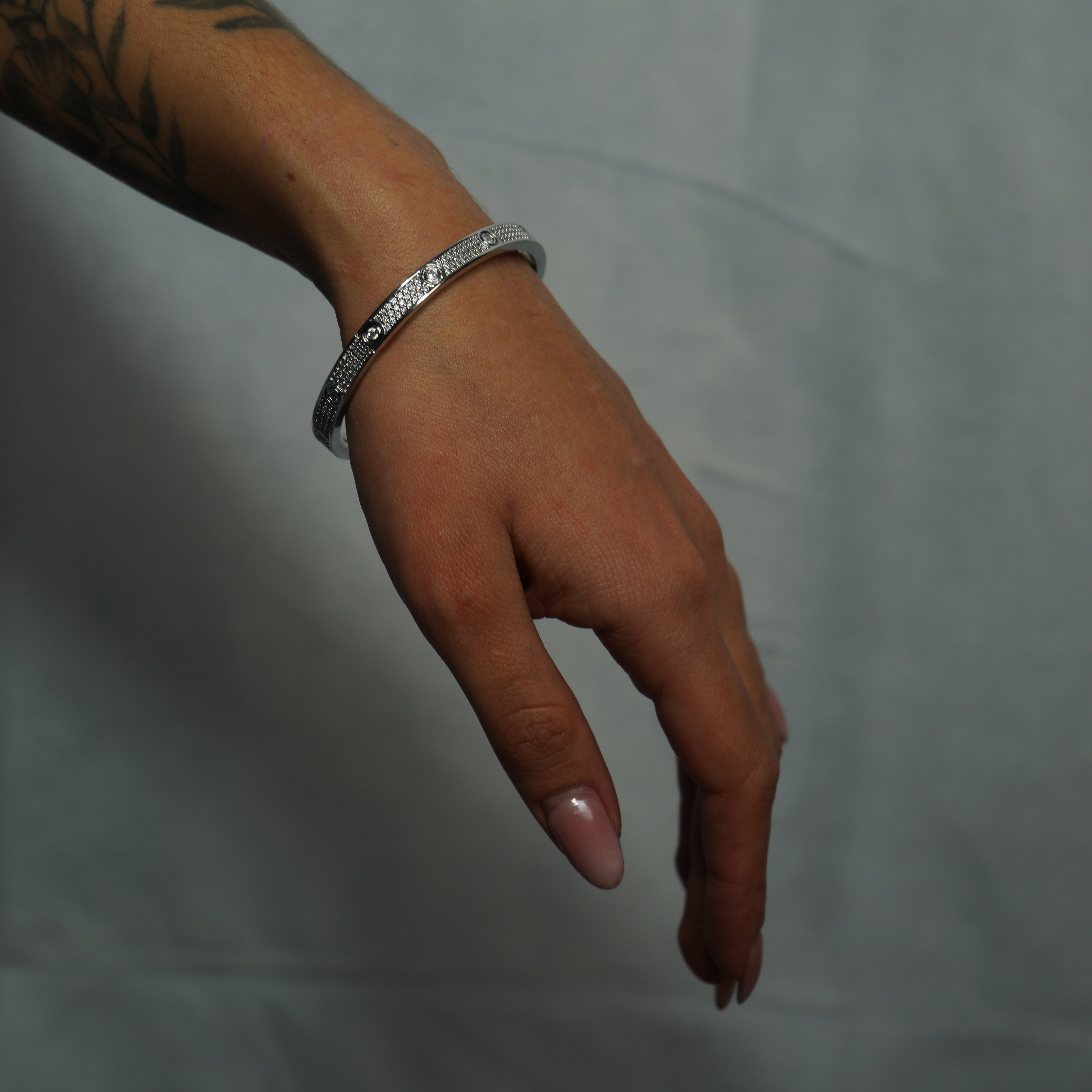 Brazalete Love Ice Oro Blanco Mujer