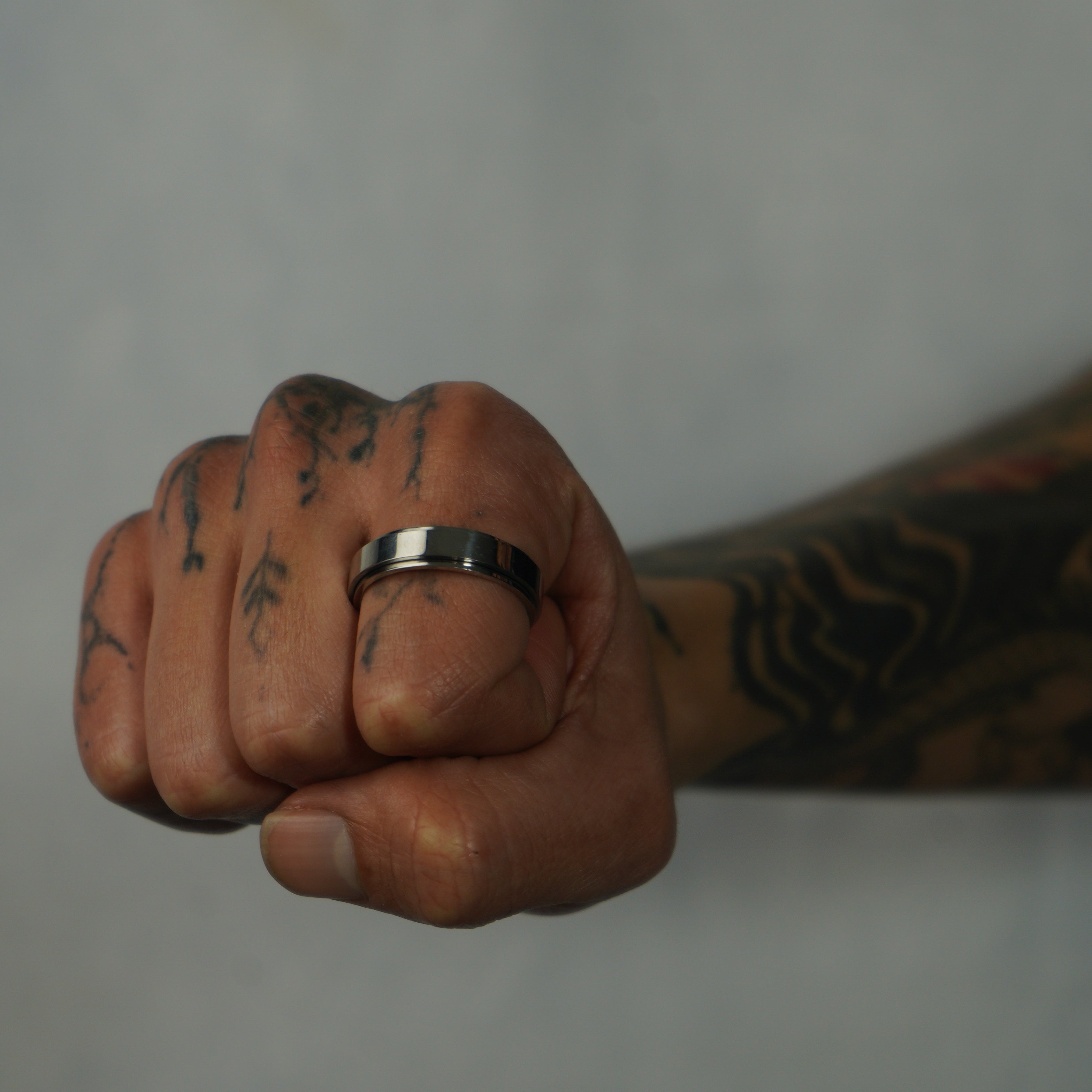 Anillo Rotable Basico Oro Blanco