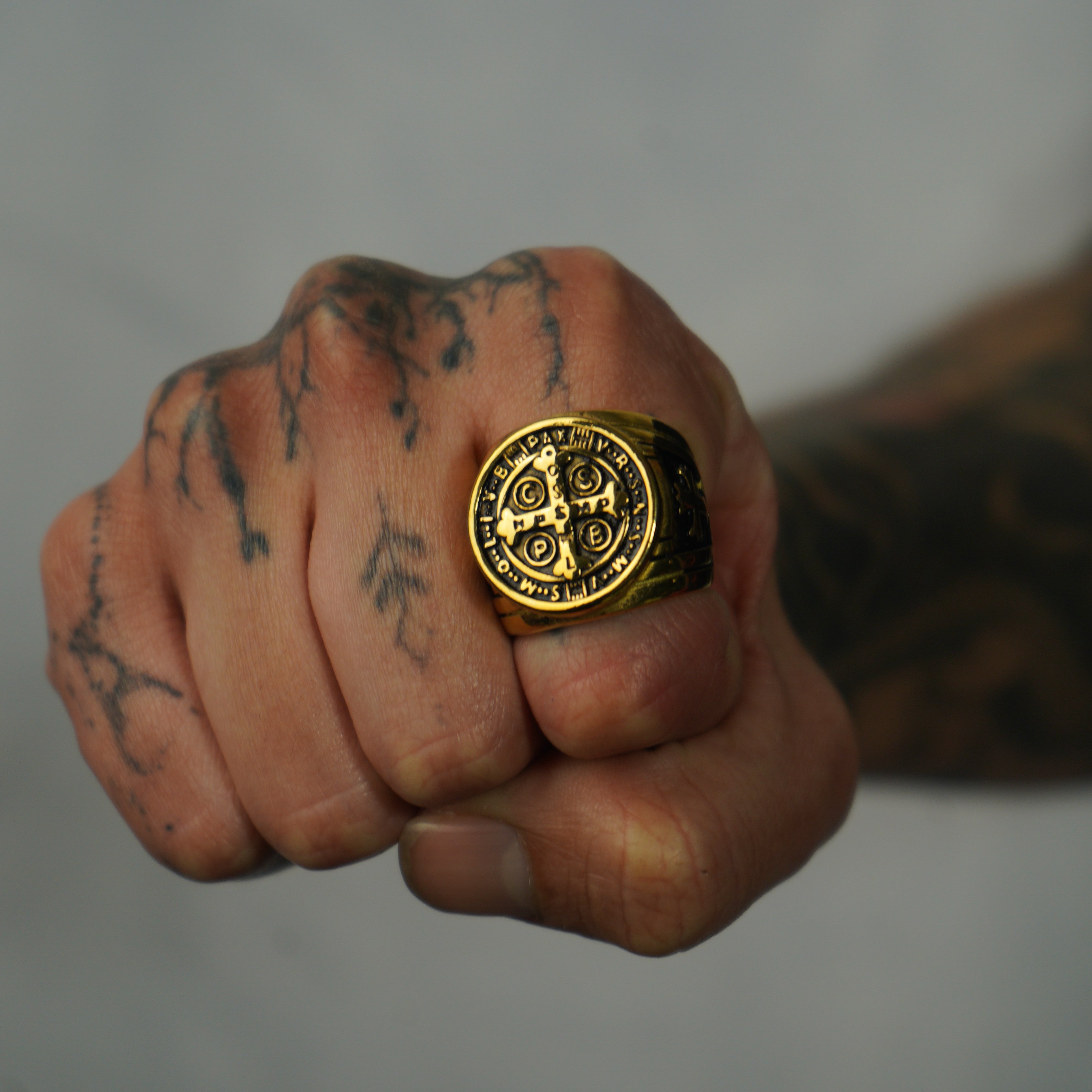 Anillo Sagrado Oro 18K