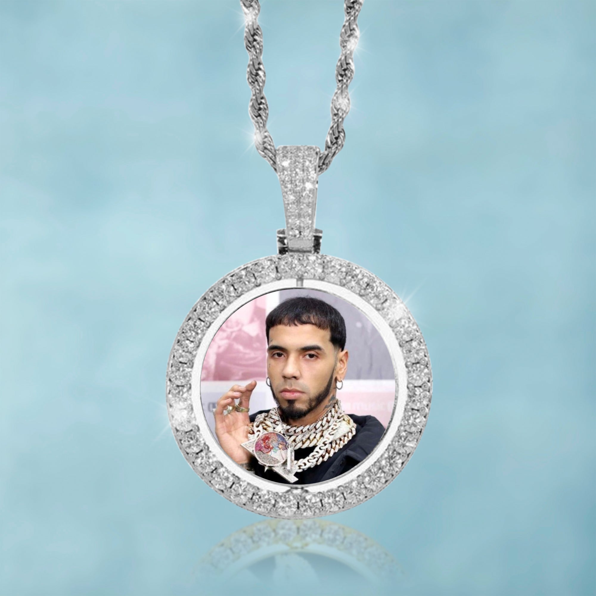 Basic Pendant with Personalized Photo Gold