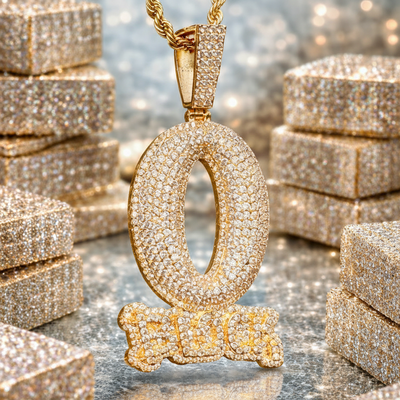 18K Gold O Block Pendant