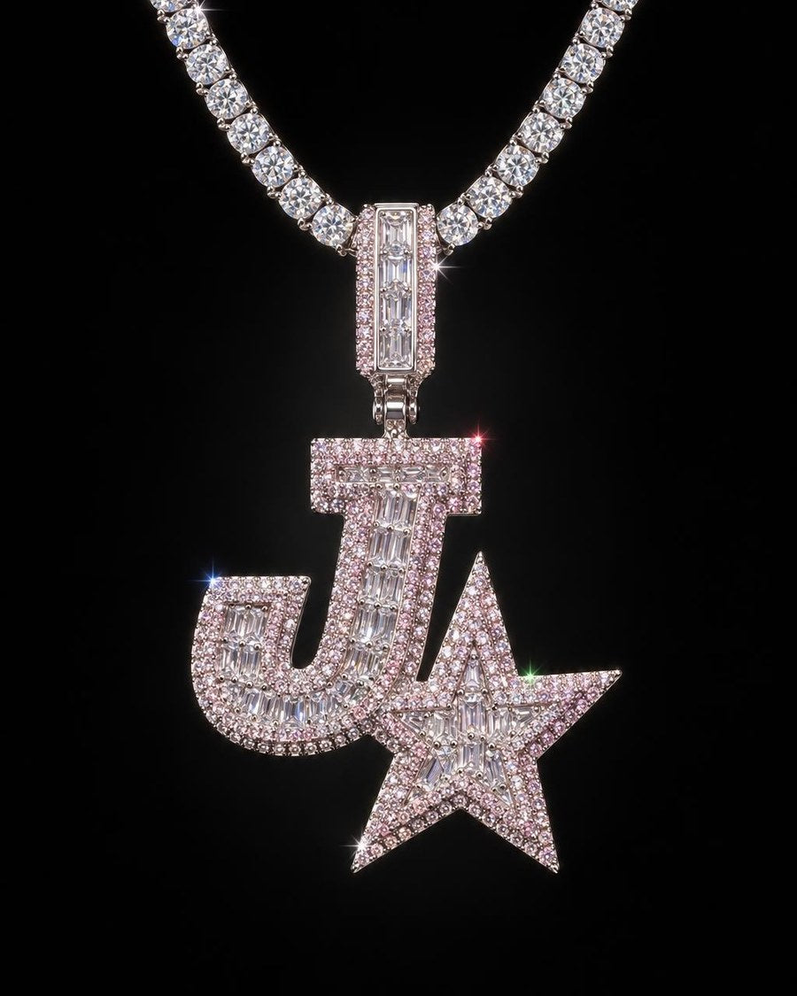 Colgante Personalizado J con Estrella hecho por Ice Baby